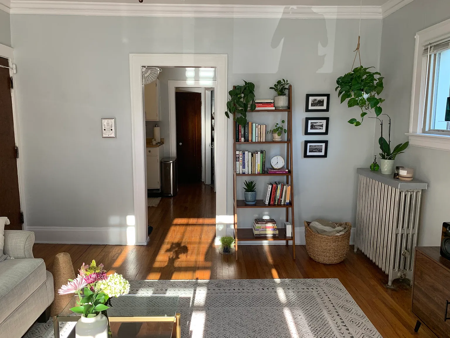 2 bed, 750 sqft, $1,025 — Photo 2