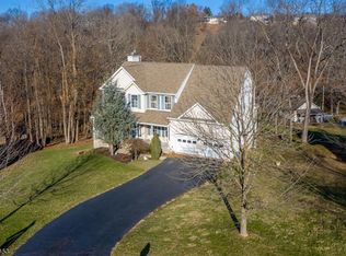 16 Crossfield Ct, Milford, NJ 08848
