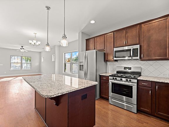 2nd image of 11936 Cordial Ln