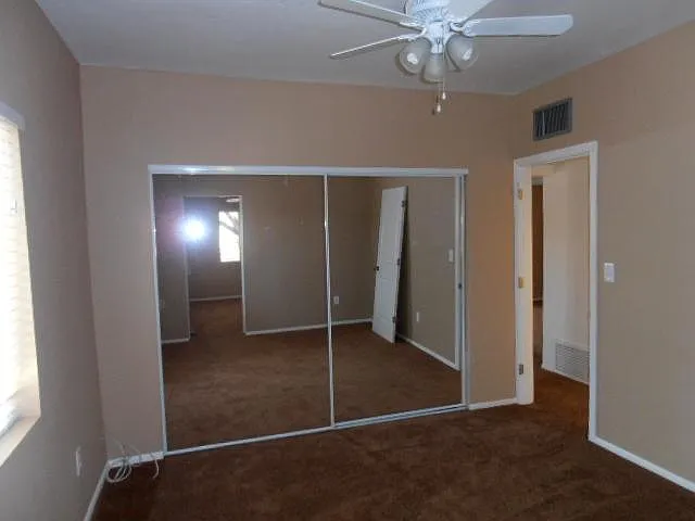 2716 E Lee St — Photo 21