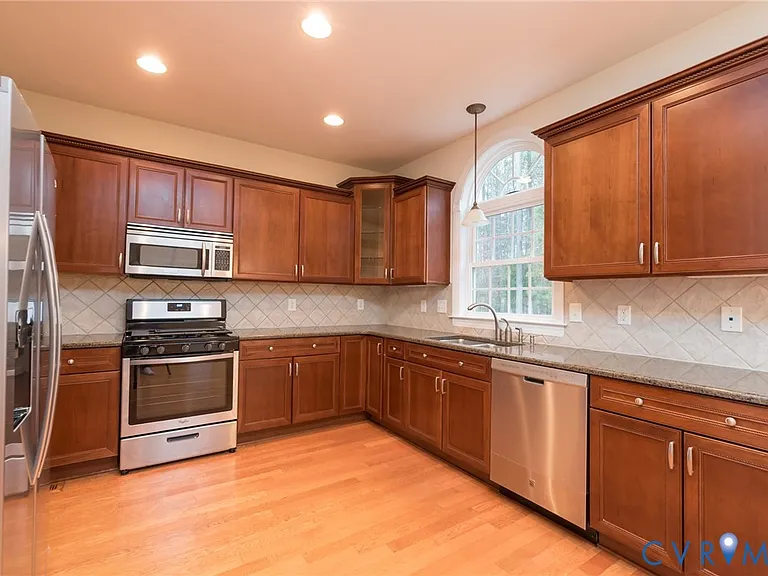 11412 Pinedale Dr — Photo 12