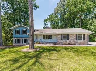 1574 Old Spring House Ln, Dunwoody, GA 30338