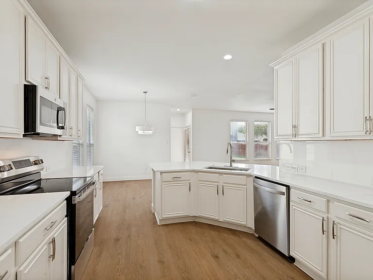 5925 Pine Meadow Ln — Photo 6