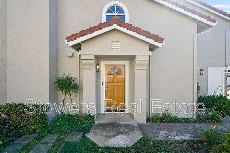 4 bed, 3.0 bath, 1904 sqft, $4,450 — Photo 3