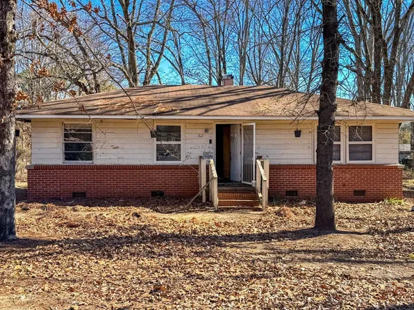1035 S Stone Ave., Rock Hill, SC 29730