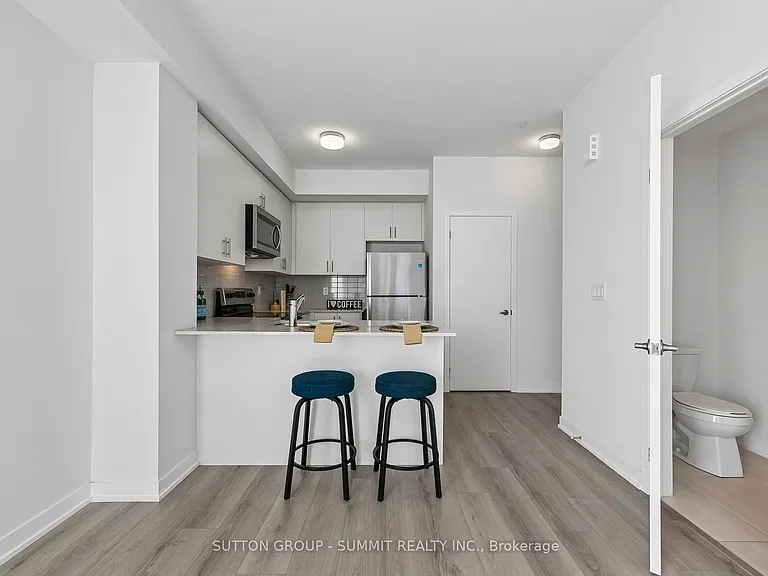 3556 Colonial Dr #16 — Photo 8