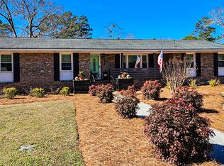 121 Azalea Dr, Walterboro, SC 29488