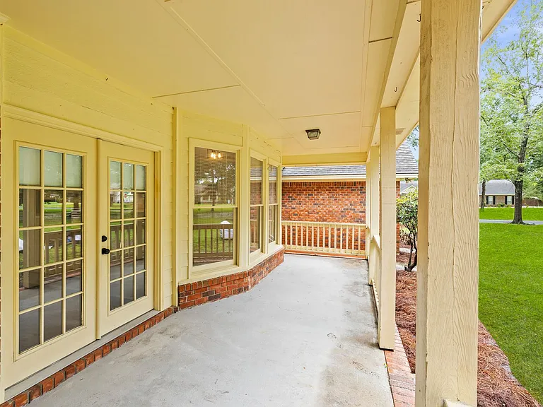390 Steele Wood Dr — Photo 6