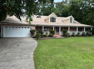 5300 Beardslee St, Moss Point, MS 39563