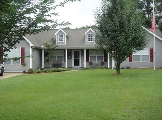 37 Watts Dr, Newton, AL 36352