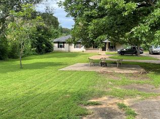 141 Ferguson Rd, Palestine, TX 75803