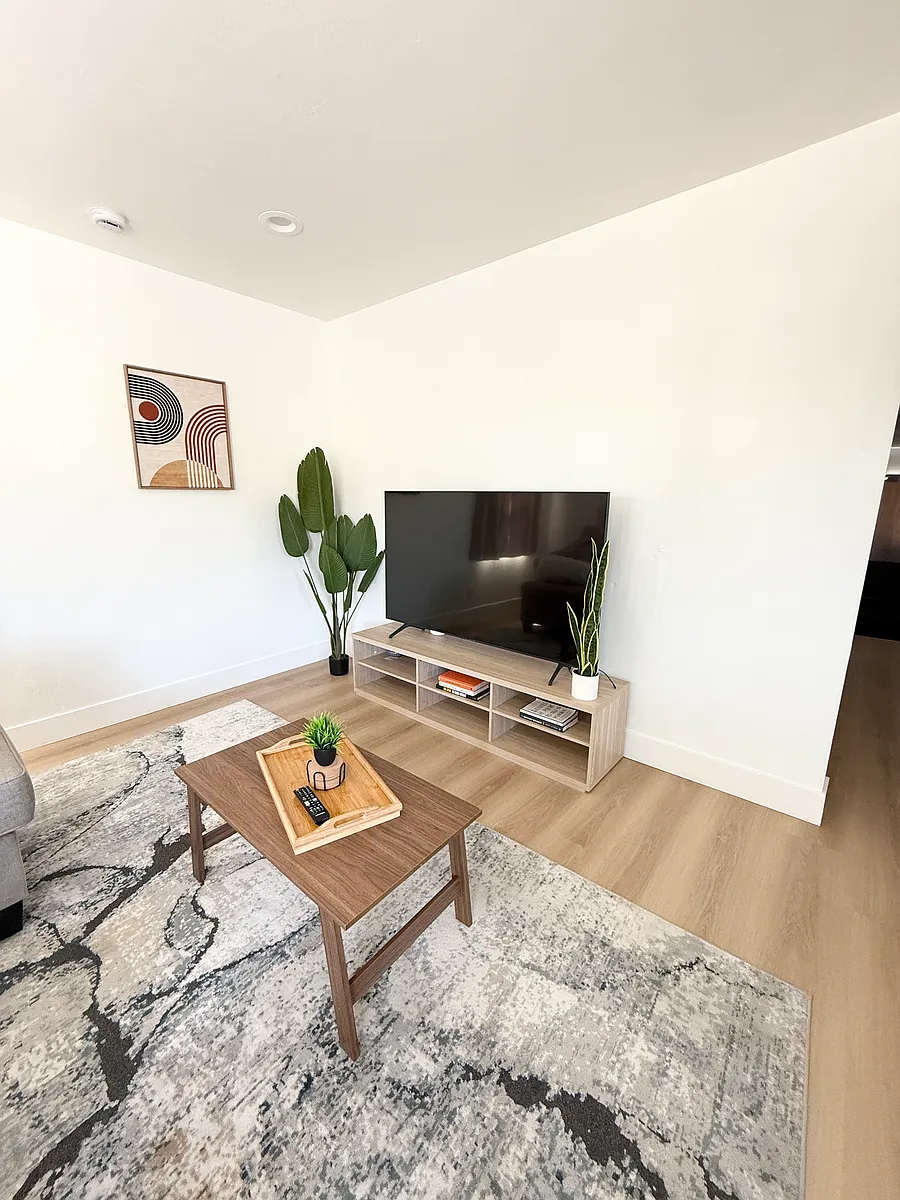 Building Photo - 4849 Axtell St