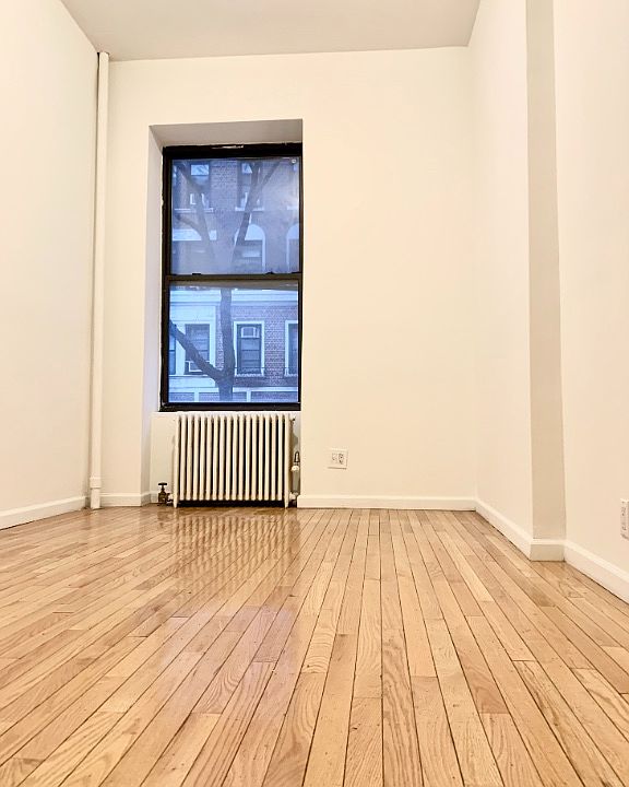 1st image of 121 E 90th St APT 1A
