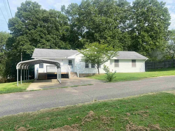125 Hall St, Mount Ida, AR 71957
