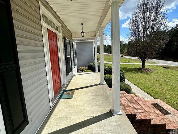2nd image of 26 Alan Ln