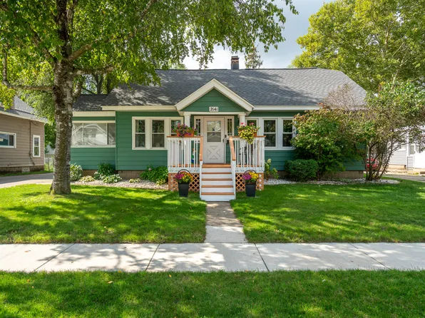 2141 Greenfield Ave SW, Wyoming, MI 49519