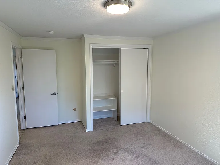 2265 Vassar Dr — Photo 5