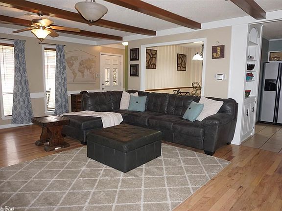 4th image of 100 Liles Dr