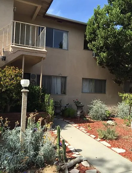 6439 Shirley Ave — Photo 10
