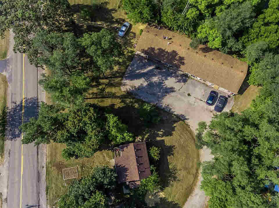 1st image of 2420 W Shiawassee Ave