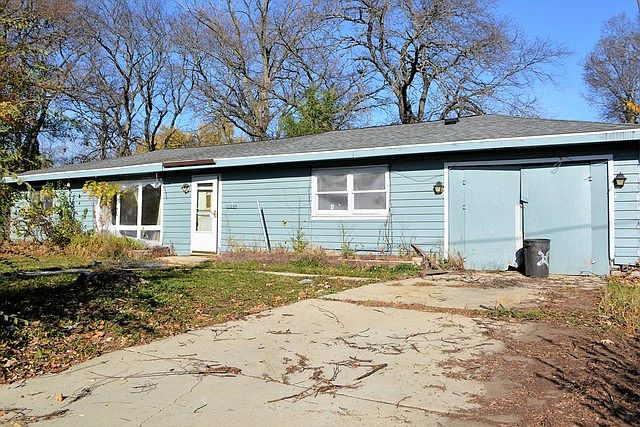 1st image of 1126 40th Ave