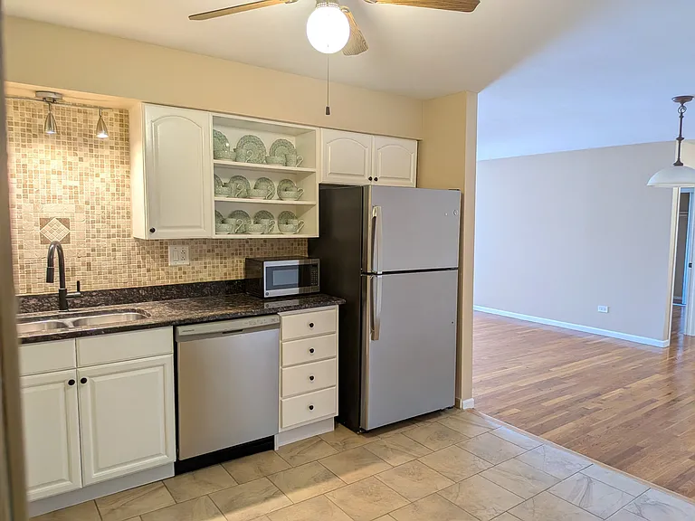 8999 Kennedy Dr #2C — Photo 7