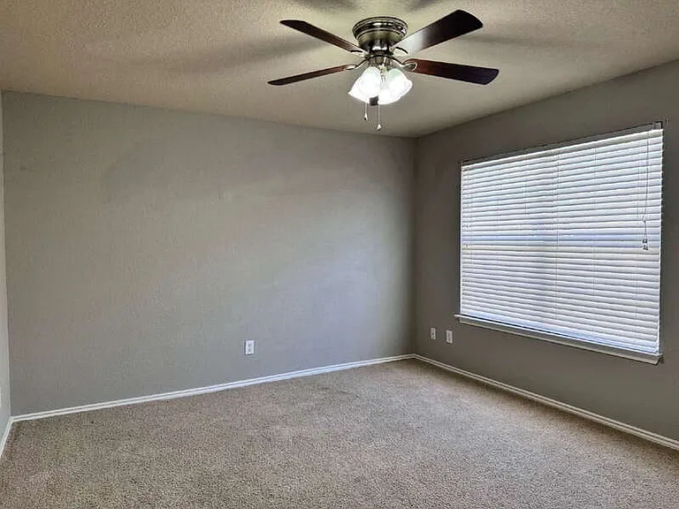 15426 Grosbeak Pass — Photo 29