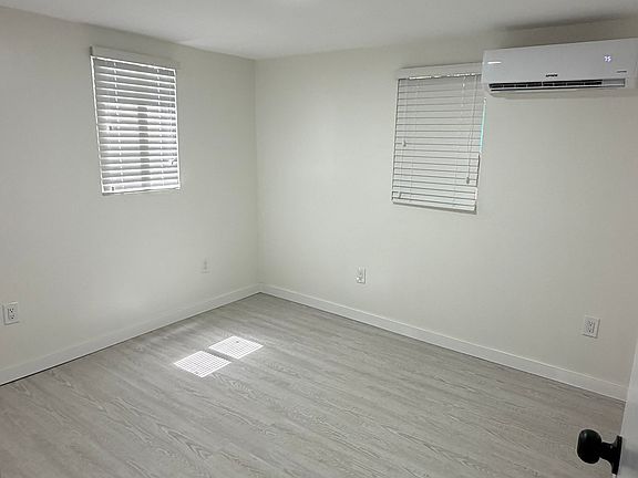 5th image of 954 NW 34th Ave #4