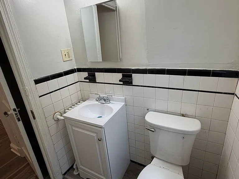 417 Newcomb Street — Photo 10