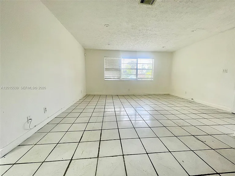 2621 Riverland Dr #2 — Photo 6
