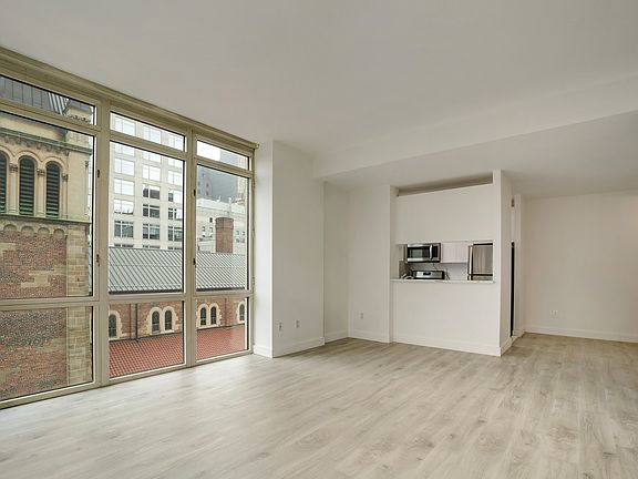 4th image of 400 E 66th St APT 5d