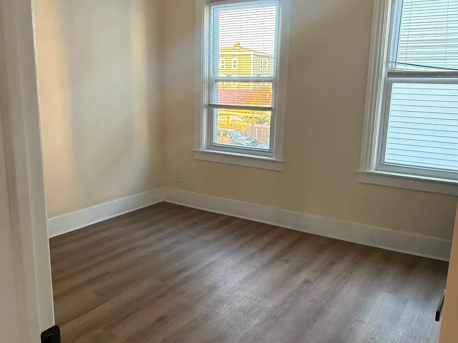3 bed, $2,400 — Photo 4