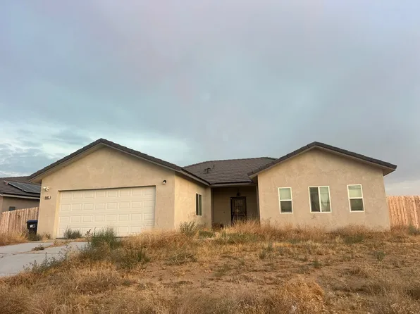 9462 Village Center Dr, California City, CA 93505