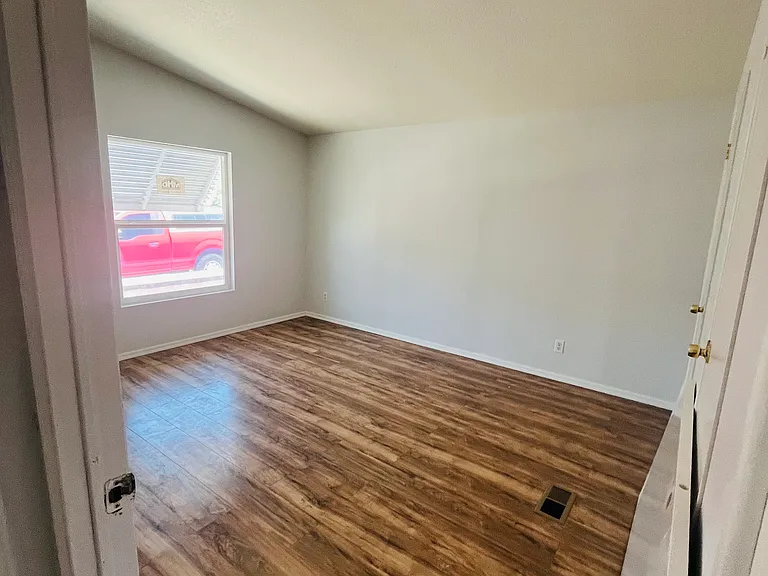4219 W Pecan Rd — Photo 13