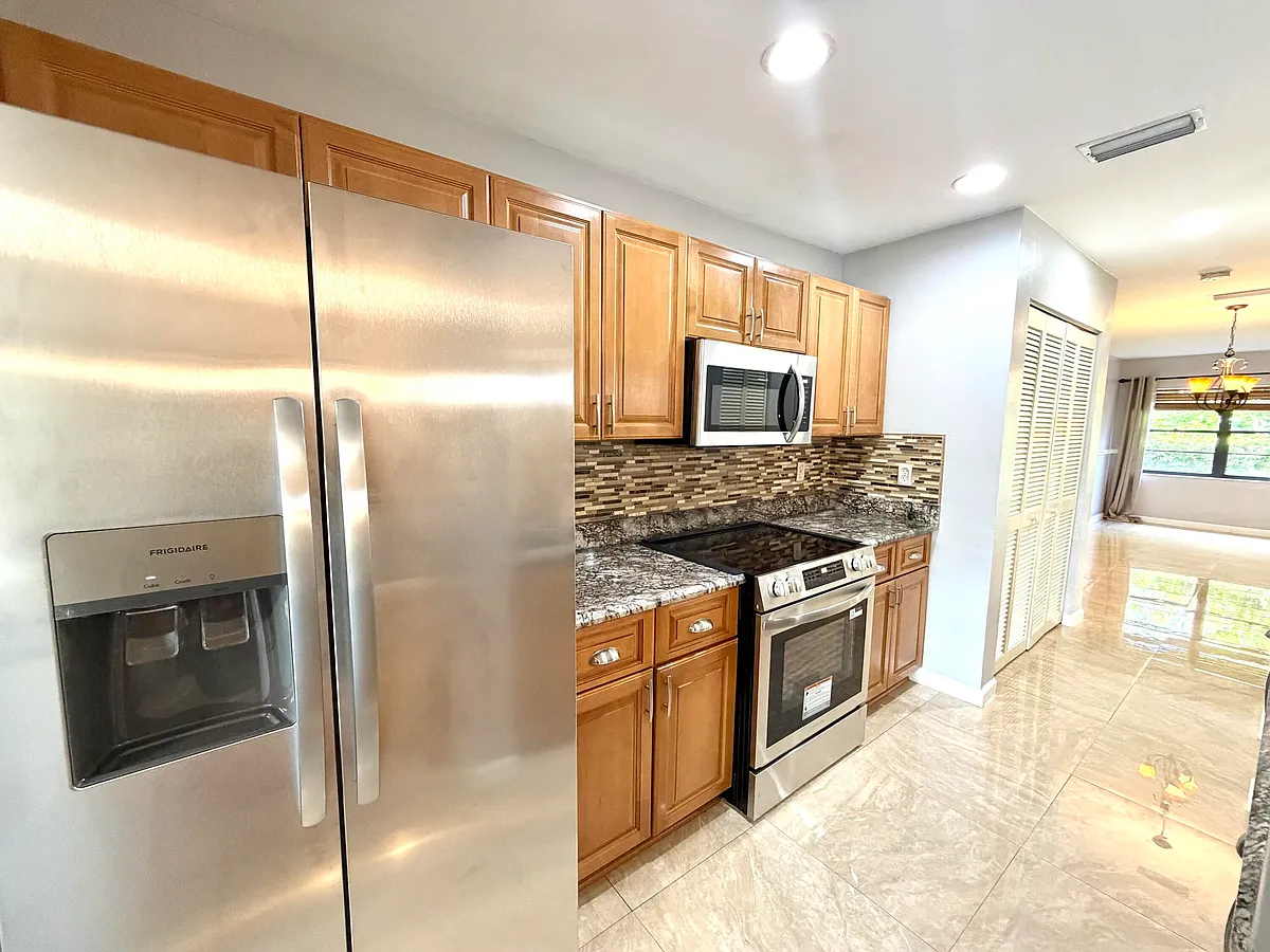 Building Photo - 12244 Sag Harbor Ct #2