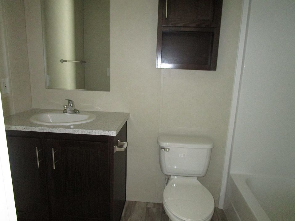 2nd image of 1908 E 19th St Lot W36