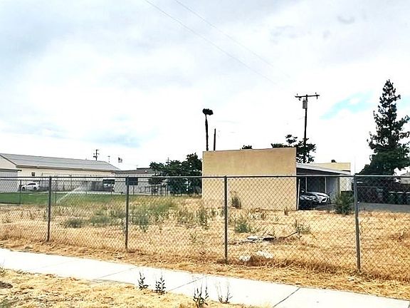 5th image of 147 N Alessandro St #22