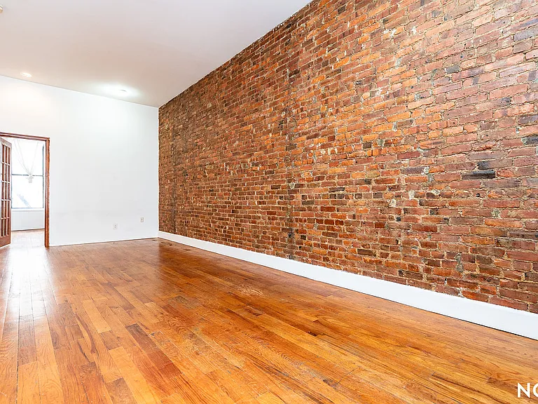 327 Nostrand Ave #4 — Photo 3