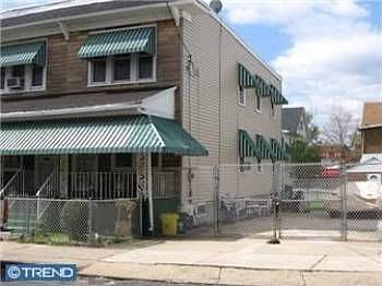 2nd image of 111 Vine St