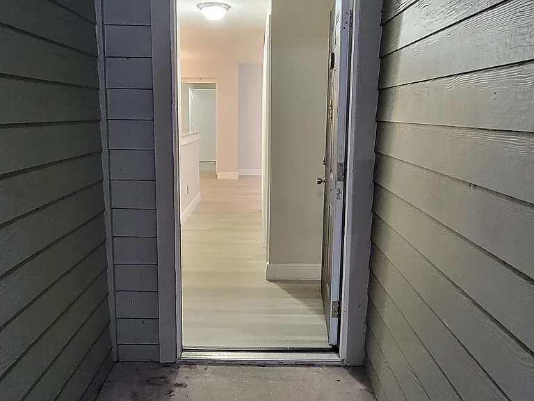 6148 Westgate Dr #103 — Photo 10