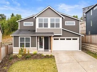 7713 92nd Place NE, Marysville, WA