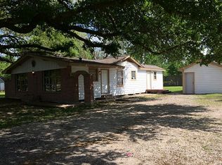 2855 Stadium Dr, Alvin, TX 77511