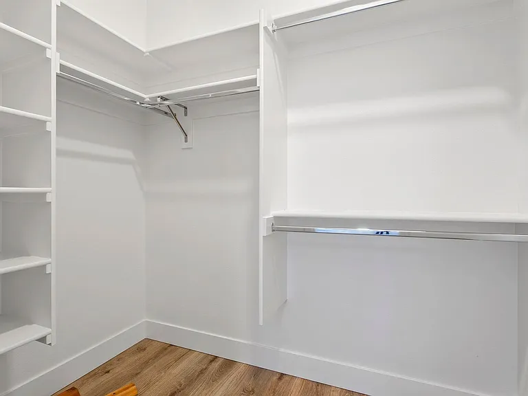 4808 SE Franklin St — Photo 18