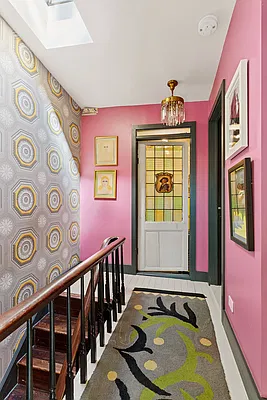 Sold by Compass | media 7