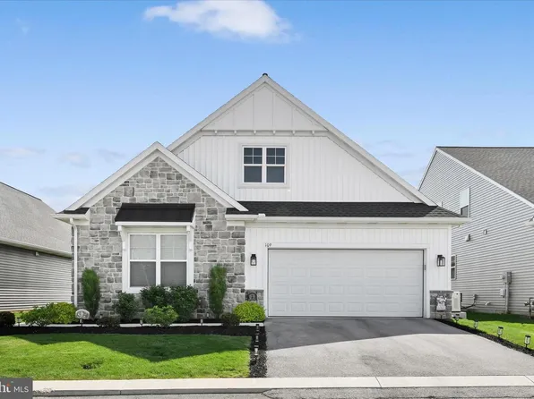 109 Bellflower Ave, Annville, PA 17003