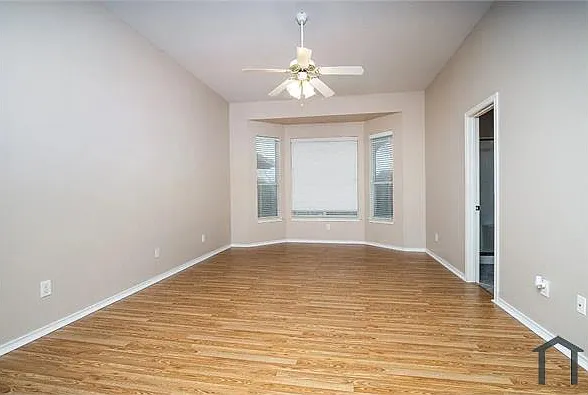 7309 Normandy Rd — Photo 17