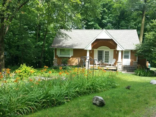 5740 N Arm Dr, Mound, MN 55364