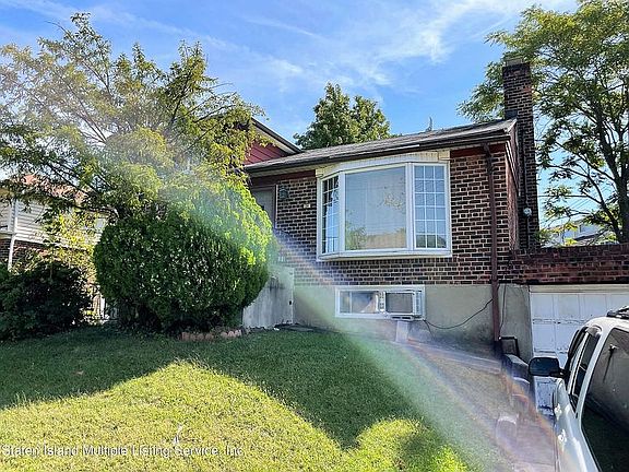 3rd image of 24 Fairway Ave