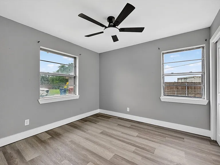 1275 McKinney Cir — Photo 9