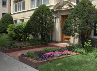 2204 W Granville Ave, Chicago, IL 60659
